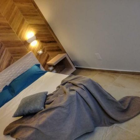 Palazzo San Lazzaro Bed and Breakfast Lecce Esterno foto