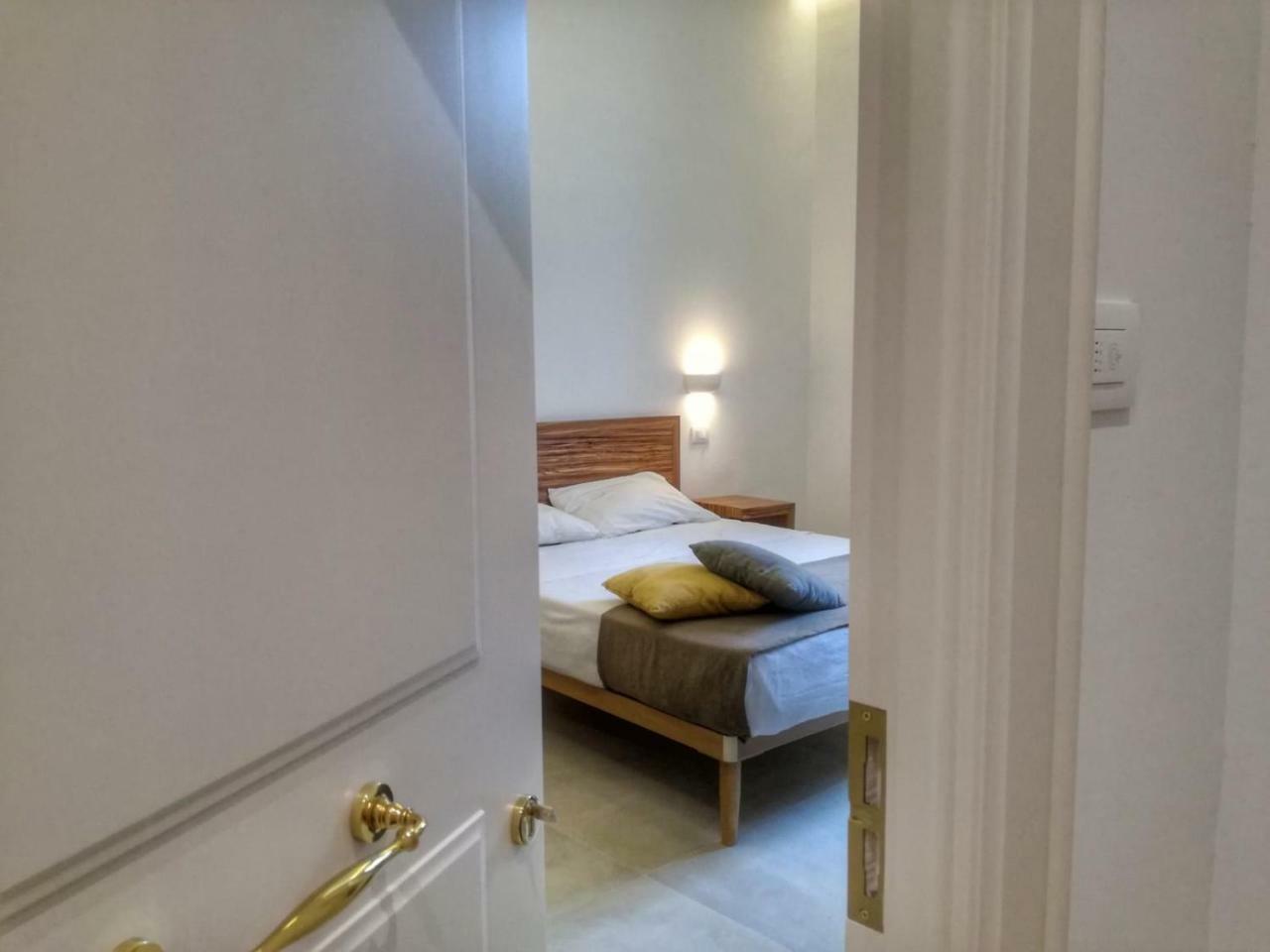 Palazzo San Lazzaro Bed and Breakfast Lecce Esterno foto